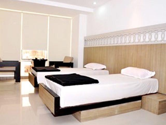 Hiland Inn Καλκούτα Δωμάτιο φωτογραφία